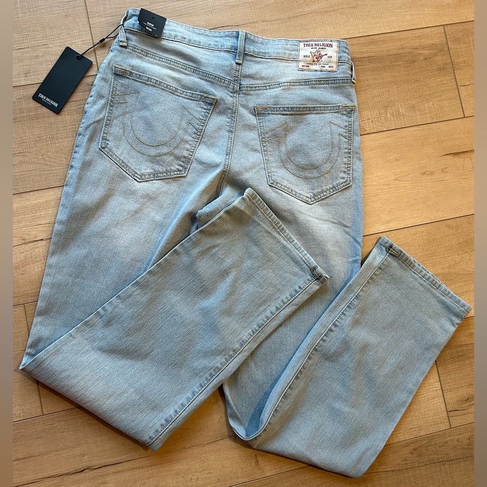 True Religion Sarah High Waist Straight Jeans in Light Endless Wash - Picture 6 of 9
